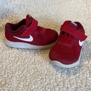 Nike toddler shoes. Size 6c
